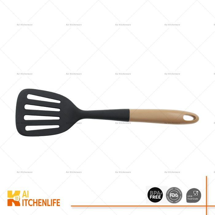 D00083 - Nylon Slotted Turner | Kai Kitchenlife