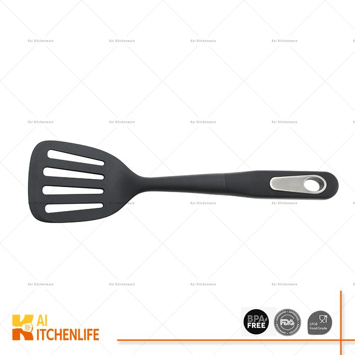 D00094 - Good Grip Slotted Turner | Kai Kitchenlife