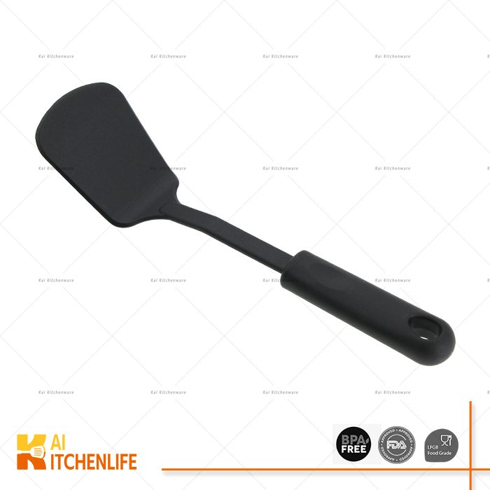 D00120 - Nylon Solid Turner with Plastic Handle | Kai Kitchenlife