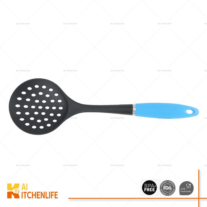 D00154 - Nylon Skimmer with Color Handle | Kai Kitchenlife