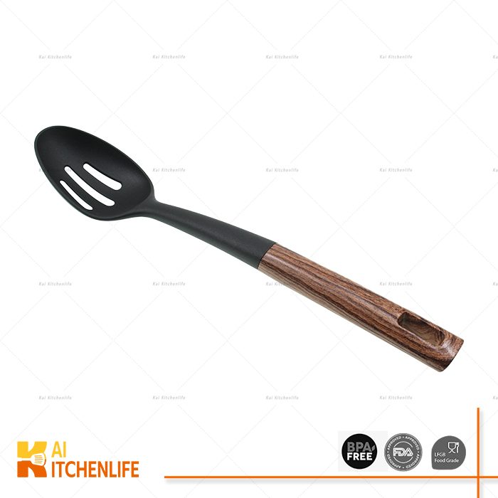 D00161 - Slotted Spoon with Wood Grain Pattern Handle D24 | Kai Kitchenlife