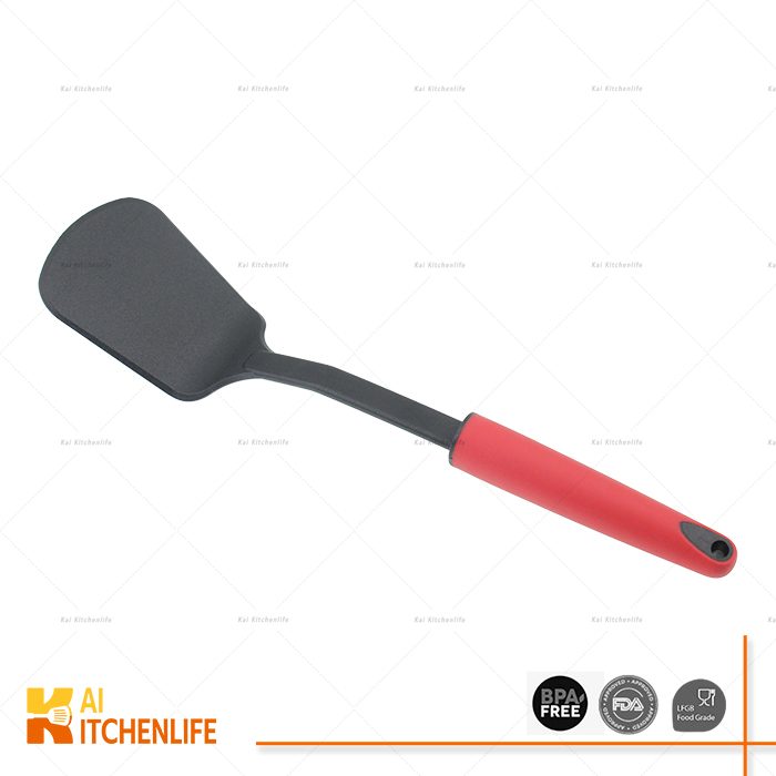 D00181 - Nylon Solid Turner Spatula H26 | Kai Kitchenlife