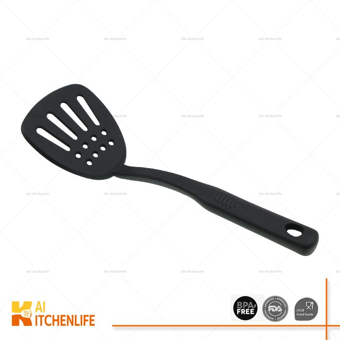 D00229 - Nylon Wide Slotted Turner H27 | Kai Kitchenlife